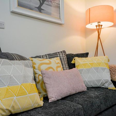 Stylish Suite With Free Parking Μάντσεστερ Εξωτερικό φωτογραφία