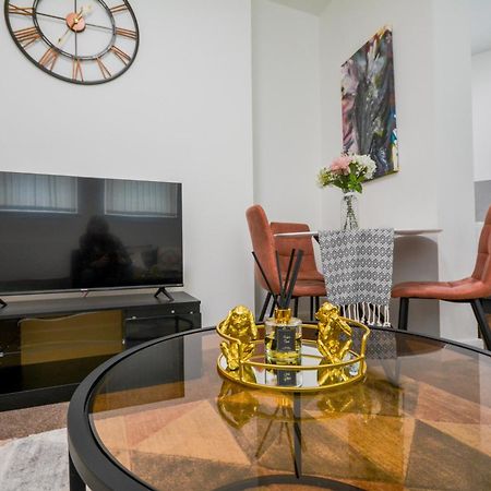 Stylish Suite With Free Parking Μάντσεστερ Εξωτερικό φωτογραφία