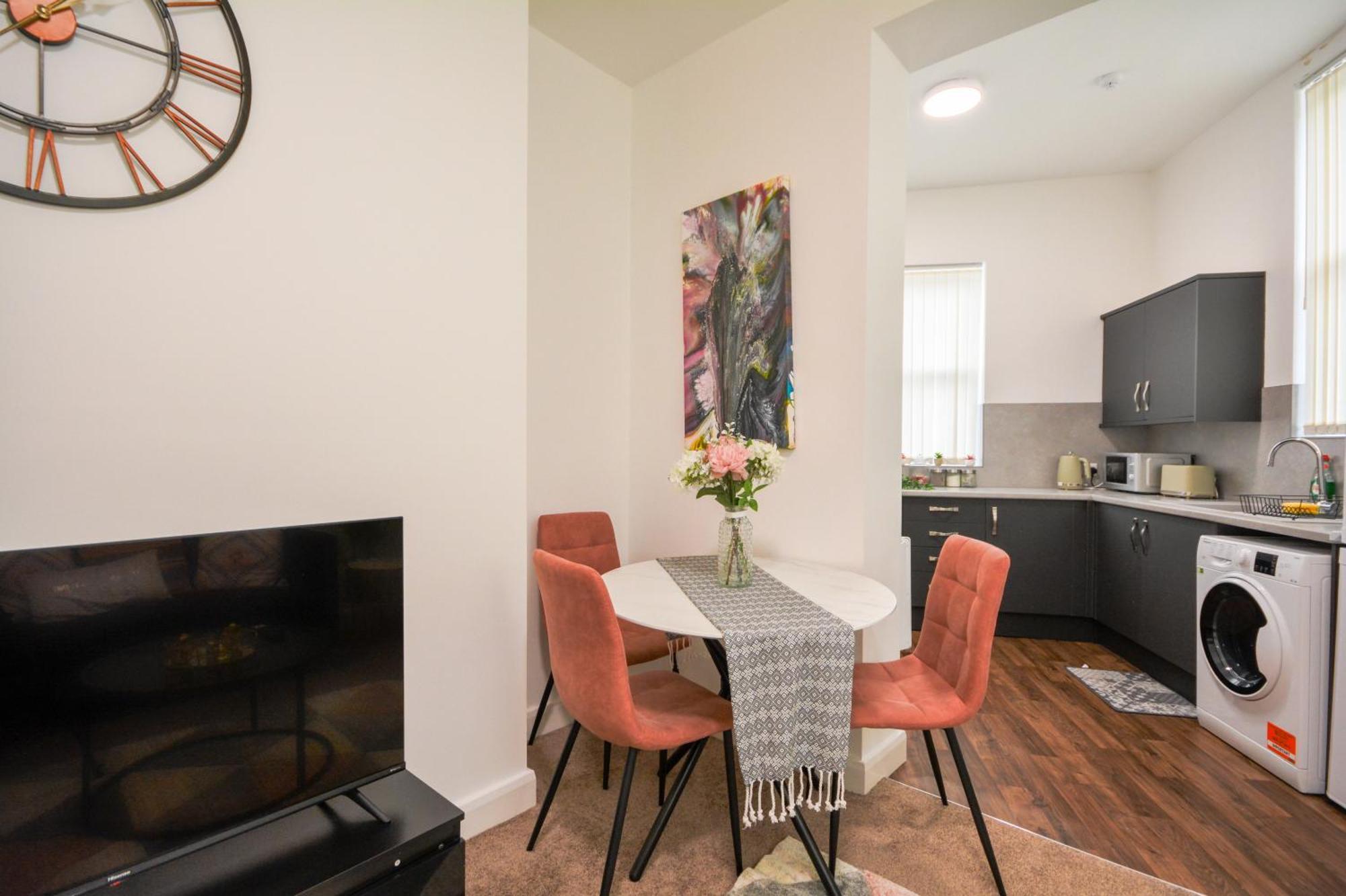 Stylish Suite With Free Parking Μάντσεστερ Εξωτερικό φωτογραφία