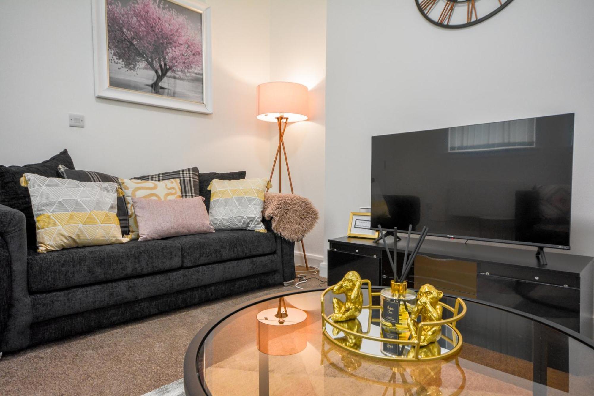 Stylish Suite With Free Parking Μάντσεστερ Εξωτερικό φωτογραφία